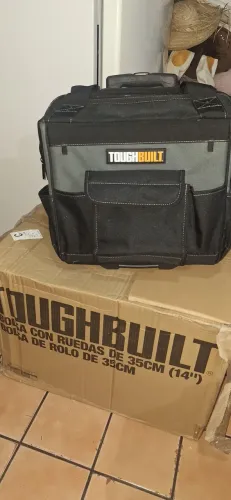 Madeira ferramentas TOUGHBUILT Com rodas