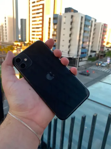 iPhone 11- 64GB