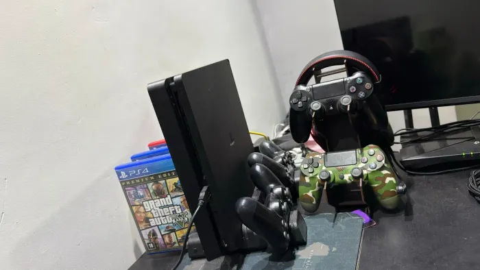 Ps4 slim 1 tera