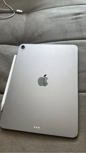 iPad Air 11