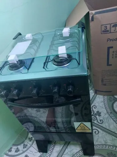 Fogão novinho,nunca usado.