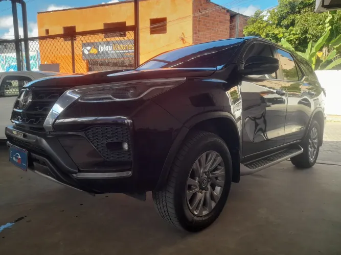 Toyota Hilux SW4 SRX 4X4 2.8 TDI 16V Dies. Aut. 2024