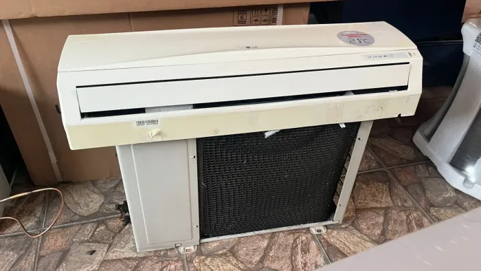 LG convencional- R22- 12 mil BTUs