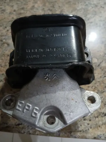 Coxim motor THP Peugeot/Citroen 