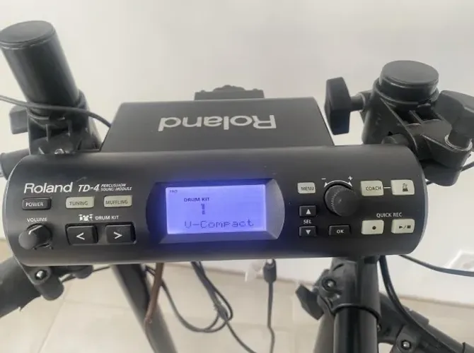 Módulo bateria eletrônica Roland TD4 com cabo original