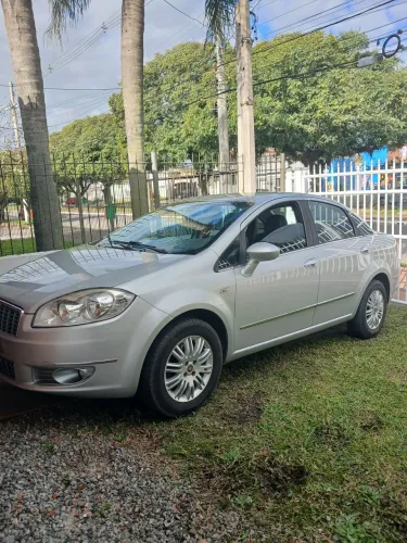 Fiat Linea Essence 1.8 Flex 16V 4P 2013
