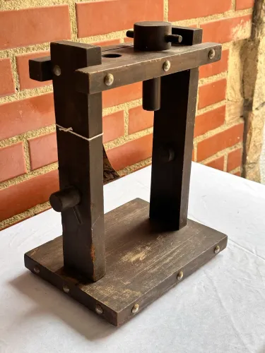 Suporte de Bancada de Laboratório ou Engenharia