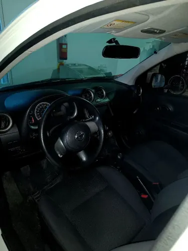 Nissan March S 1.0 16V Flex Fuel 5P 2013