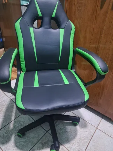 Cadeira game nova