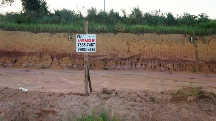Terreno Plano, 200M² Quinta Da Boa Vista Macaé RJ, Quitado Pronto Para Construir!