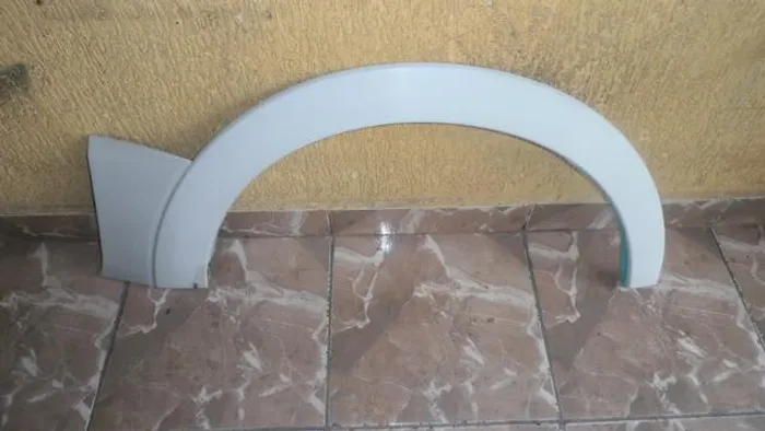 Moldura vao de roda diantera direita mitsubishi pajero full 2007 2008 2009 2010 2011