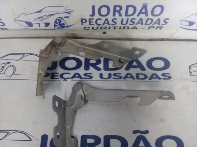 Braço capô Clio 2002