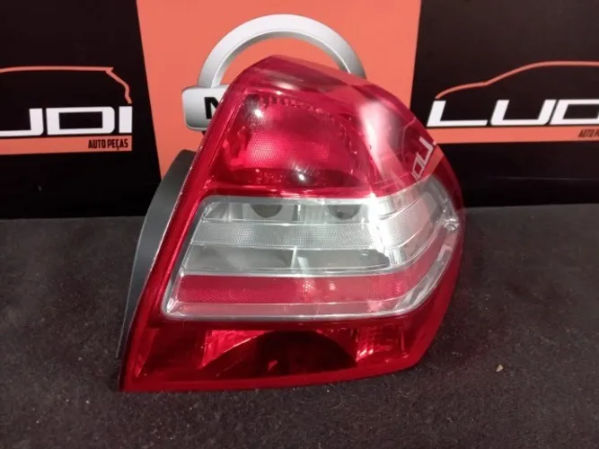 lanterna megane sedan 2010 a 2013 original lado direito