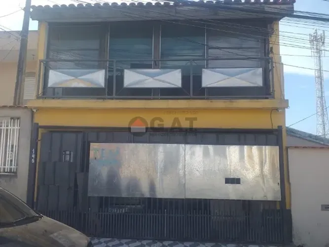 Casa para Locação na Vila Haro, Sorocaba-SP: 4 Quartos, 3 Salas, 4 Banheiros, 2 Vagas de G