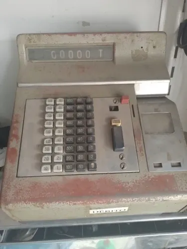 Maquina registradora antiga