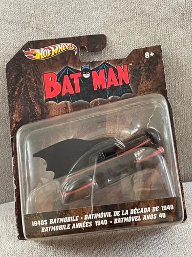 Hot Wheels Batmóvel 1940s escala 1:50