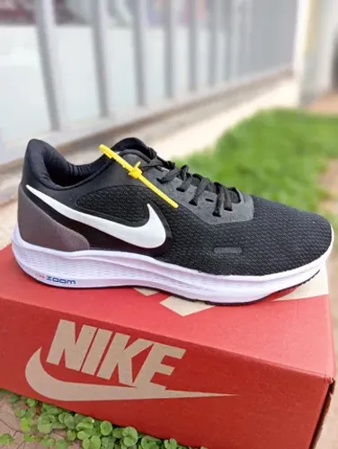Tênis Nike