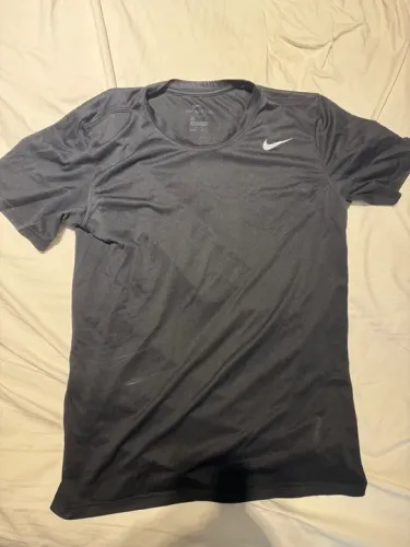 Camiseta Nike Dri-FIT 2.0 Legend tamanho P