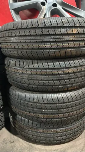 Pneu 215/65R16 98H