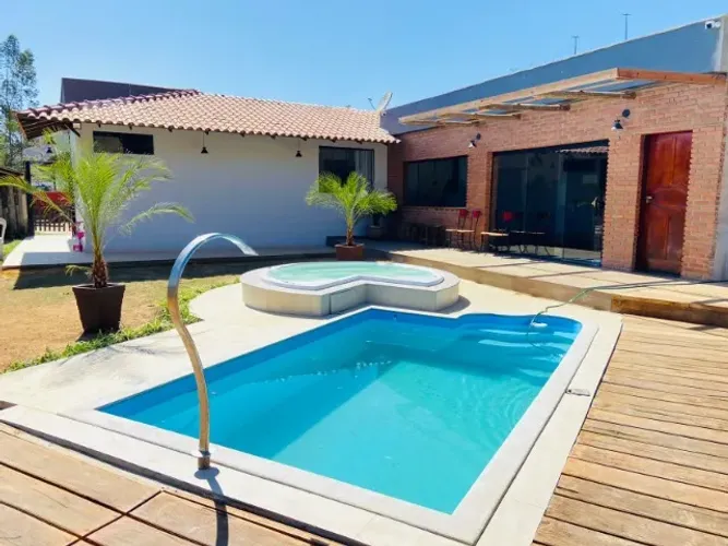 Ana: Piscina para quem tem um espaço mais reduzido em casa de 4,78 M