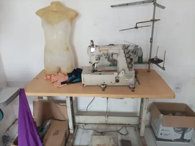 Máquina Galoneira Industrial Singer