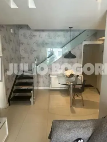 Linda Cobertura, Freguesia, 2 quartos, sendo 1 súite e infra completa