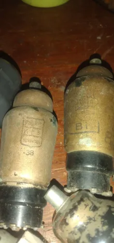 Par de Valvulas Antigas Philips KT-38  - Raras!!!