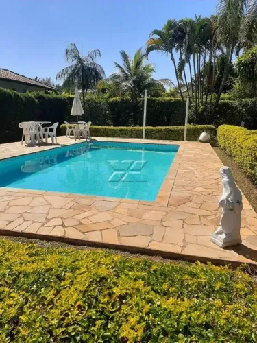 Casa em condomínio com 03 quartos à venda no Portal dos Nobres