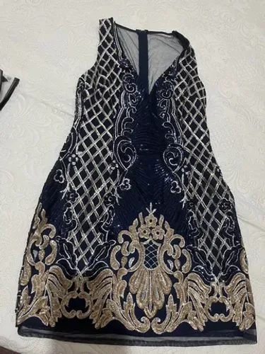 Vestido festa curto TAM P todo em pedrarias usado 1 vez