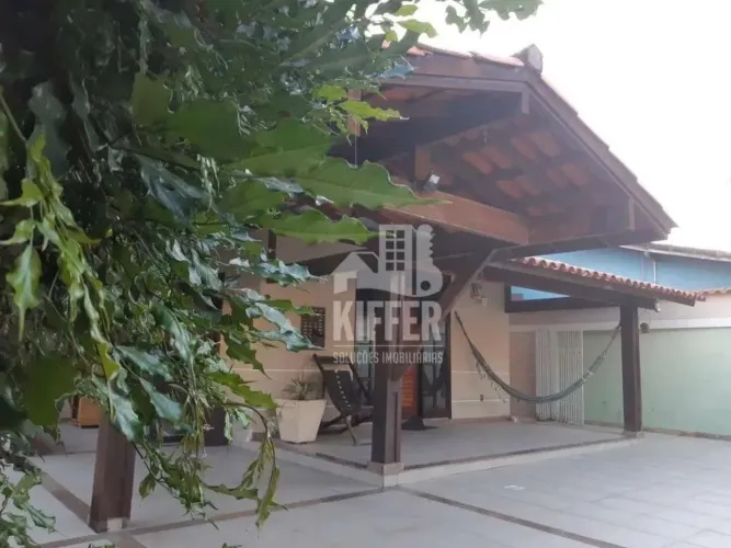 Casa com 3 quartos à venda, 300 m² por R$ 850.000 - Itaipu - Niterói/RJ