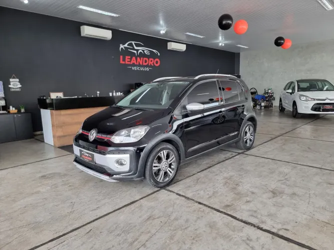 Volkswagen Up! Cross 1.0 TSI Total Flex 12V 5P 2018