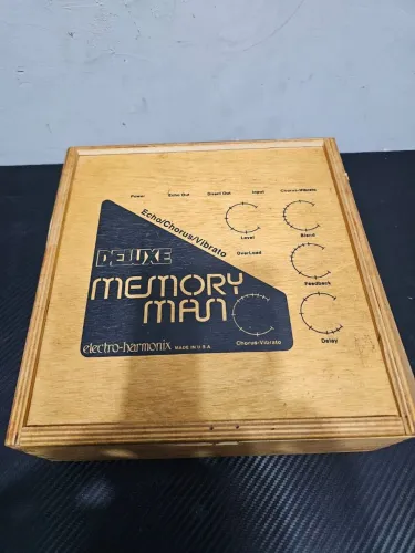 Rarissimo Pedal Vintage Electro-Harmonix Memory Man Deluxe