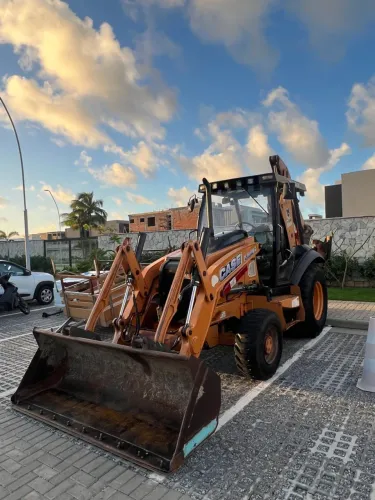 Retroescavadeira CASE 580 N 