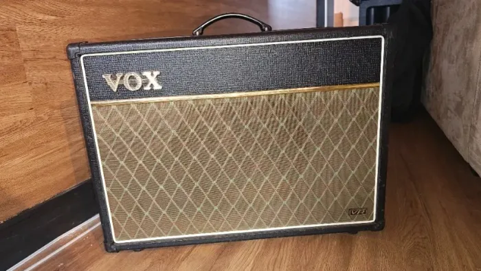 Amplificador Guitarra VOX AC15 VR Valvulado com Foot
