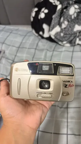 Câmera analógica Yashica Ez Mate Usada/Estragada