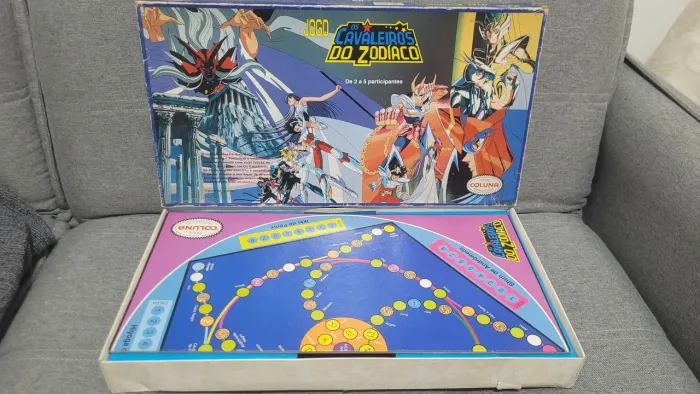 Jogo de Tabuleiro Cavaleiros do Zodíaco, Coluna, vintage anos 90, 1994 completo