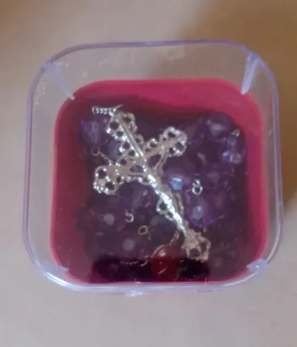 Terço de noiva roxo cristal 