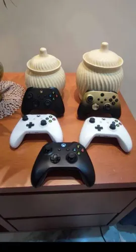 Controle Xbox semi novo