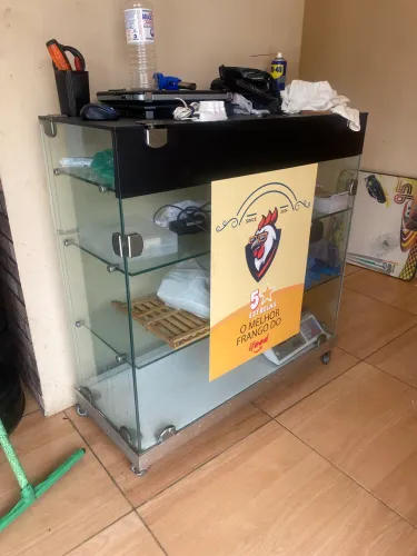 Balcão expositor de vidro 5 mm