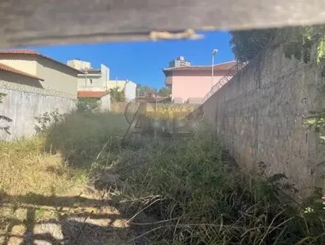 Lote à venda - Bairro São Luiz, Montes Claros (MG)