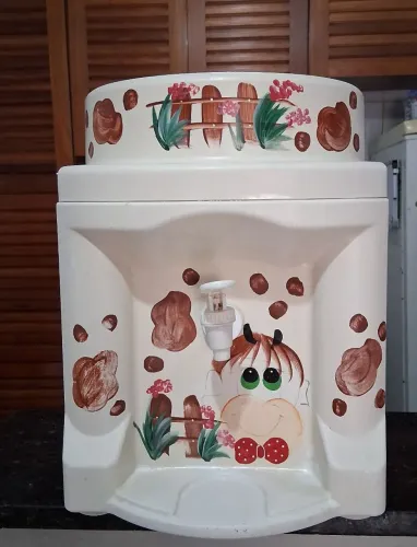 Suporte para galão de agua de 10 litros