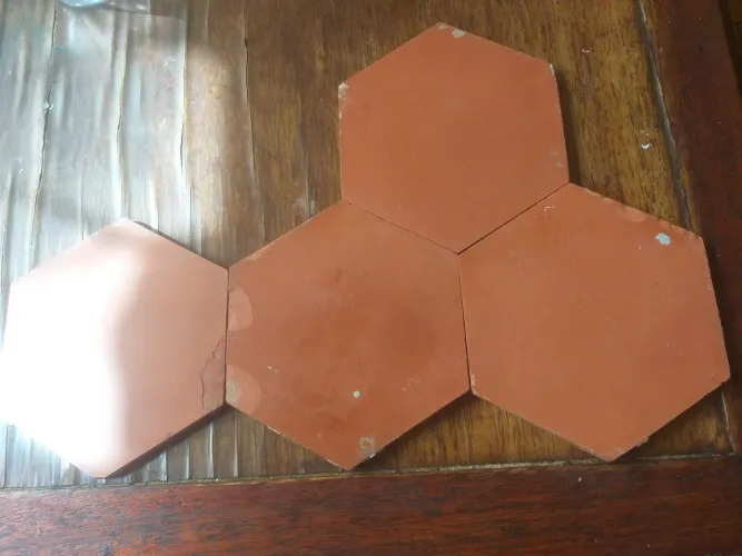 Cerâmicas hexagonal vermelha 