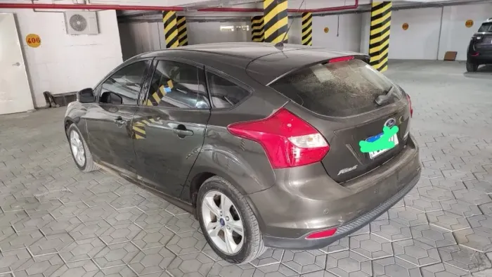 Ford Focus 1.6 S/1.6 SE Flex 16V 5P AUT 2015