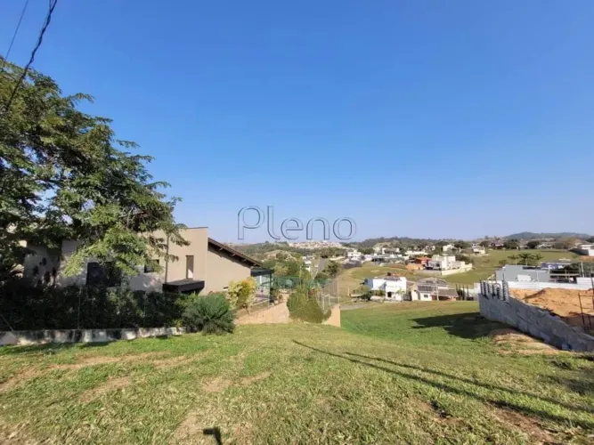 Terreno à venda com 810 m² no Condomínio Residencial Terras De Santa Teresa, no bairro dis