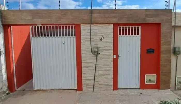 - Casa na Vila Luizão