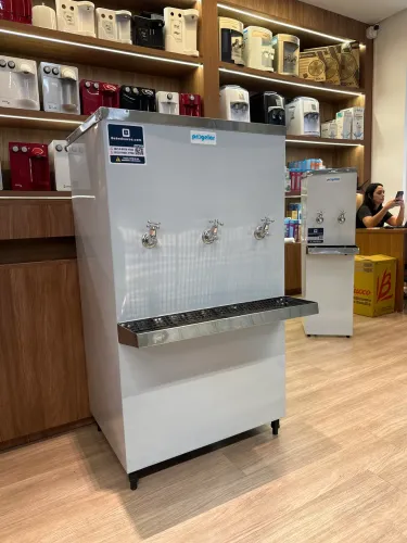 Bebedor 100 Litros inox ( novo )