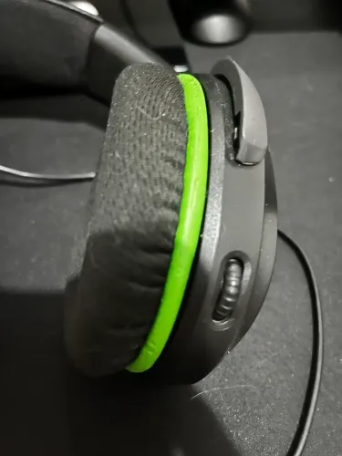 Fone com microfone hyperX stinger 2
