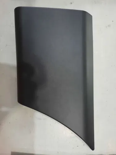 Moldura friso traseiro direito  Renault Master 2.3 2014 a 2019