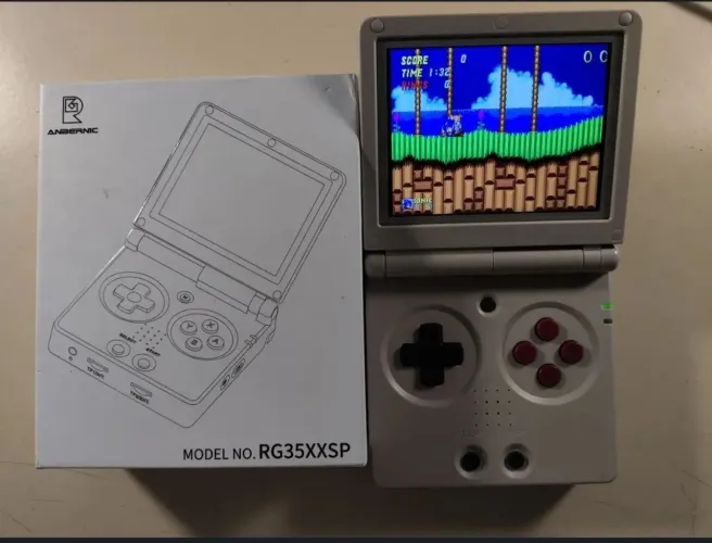 O Gameboy Advance dos seus sonhos - Anbernic RG35XX SP 