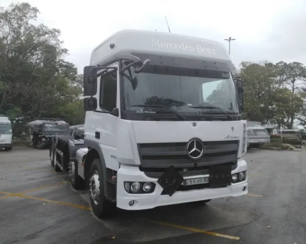 MB Atego 3033 ano 2025, 8x2, Bitruck, Poliguindaste, automático, em SP
